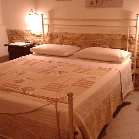 Appartamento Shabby Chic Трапани Номер фото