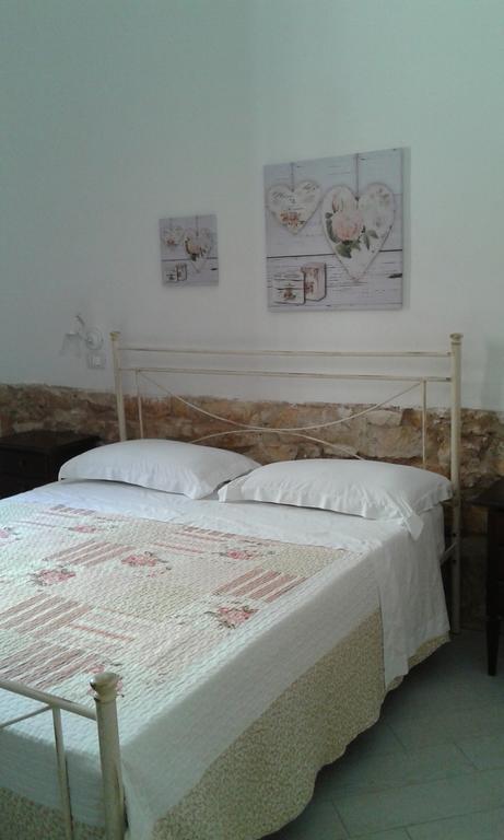 Appartamento Shabby Chic Трапани Номер фото